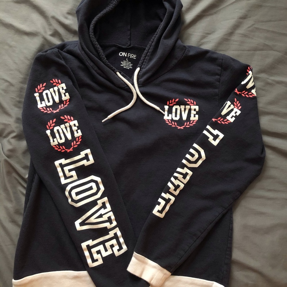 Pull over hoodie